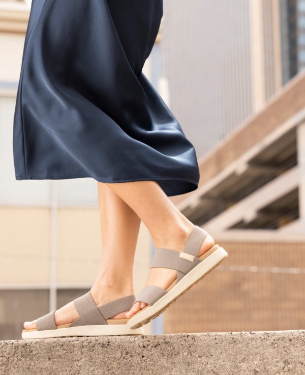 Women's Elle Backstrap Sandal | Garnet/Birch