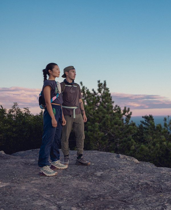 Men's Targhee Apex Wide Waterproof Hiking Shoe | Black/Abbey Stone